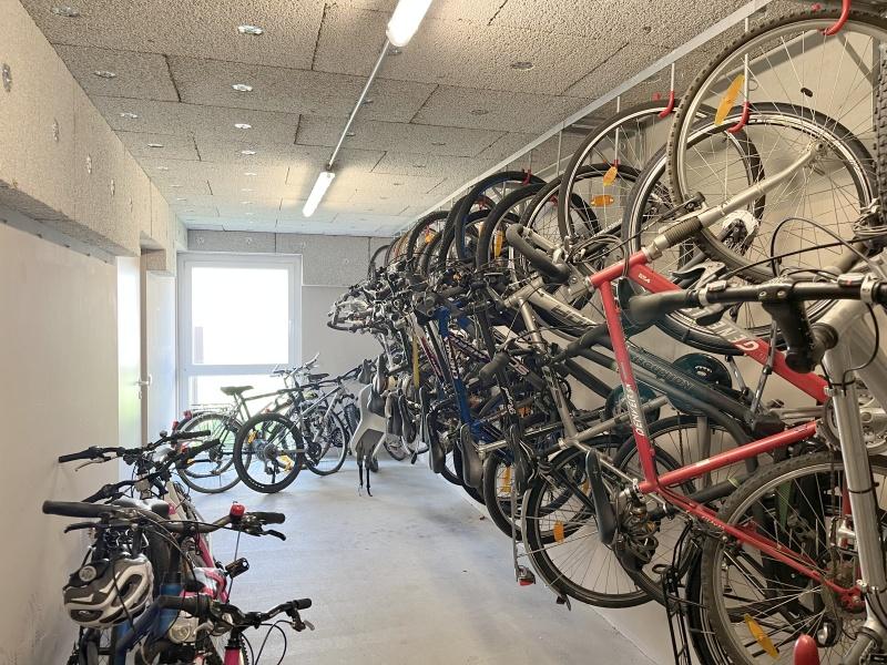 q Fahrradraum - Albrechtstraße: Helle 3-Zimmer-Wohnung, sehr guter Zustand, inkl. Garagenplatz q Fahrradraum - Albrechtstraße: Helle 3-Zimmer-Wohnung, sehr guter Zustand, inkl. Garagenplatz