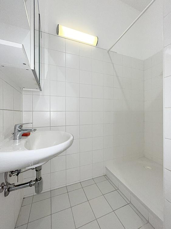 m Bad - Wohlfühlen im Dachgeschoss, Terrasse mit Fernblick, sehr guter Zustand, Garagenplatz optional m Bad - Wohlfühlen im Dachgeschoss, Terrasse mit Fernblick, sehr guter Zustand, Garagenplatz optional