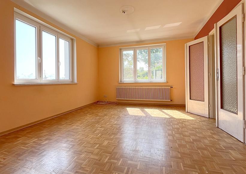 d Zimmer EG - Einfamilienhaus und Grund in sehr guter Lage – Sanierungsbedarf/Erweiterungsmöglichkeit