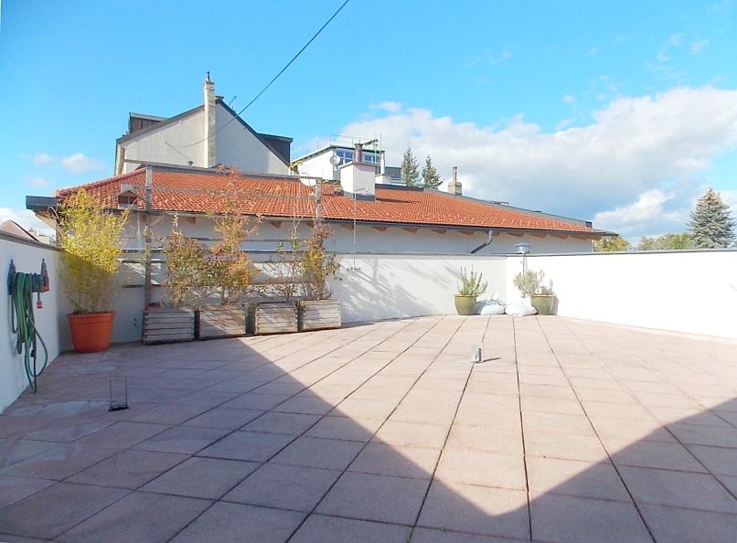 d Terrasse - VERMIETET! Nähe Stadtplatz Klosterneuburg: 3,5 Zimmer, große Terrasse