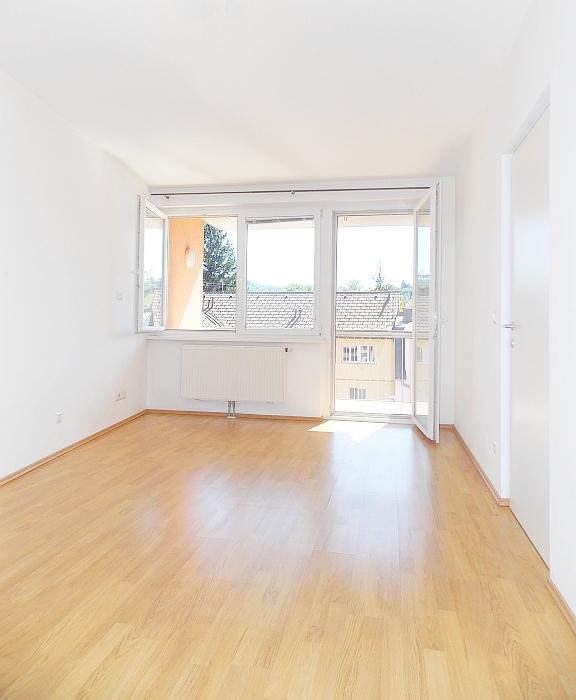 f Balkonzimmer - Garagenplatz inklusive! Helle 3-Zimmer-Wohnung mit Balkon f Balkonzimmer - Garagenplatz inklusive! Helle 3-Zimmer-Wohnung mit Balkon