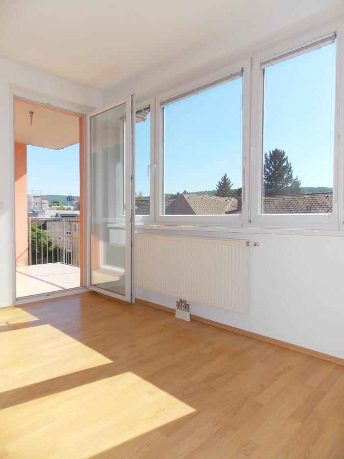 a Wohnküche-Balkon - Albrechtstraße: Helle 3-Zimmer-Wohnung, sehr guter Zustand, inkl. Garagenplatz a Wohnküche-Balkon - Albrechtstraße: Helle 3-Zimmer-Wohnung, sehr guter Zustand, inkl. Garagenplatz