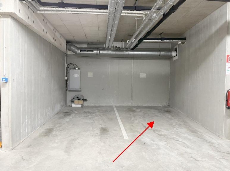 o Garagenplatz Pkw - Albrechtstraße: Helle 3-Zimmer-Wohnung, sehr guter Zustand, inkl. Garagenplatz o Garagenplatz Pkw - Albrechtstraße: Helle 3-Zimmer-Wohnung, sehr guter Zustand, inkl. Garagenplatz