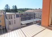 f Balkon