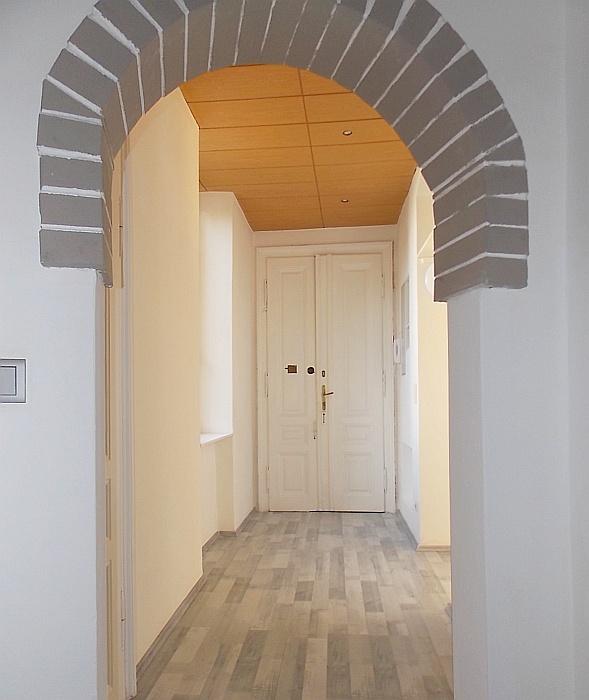 m Küchenbogen - Weidling Bahnhof-Nähe: Helle, freundliche 1-Zimmer-Wohnung