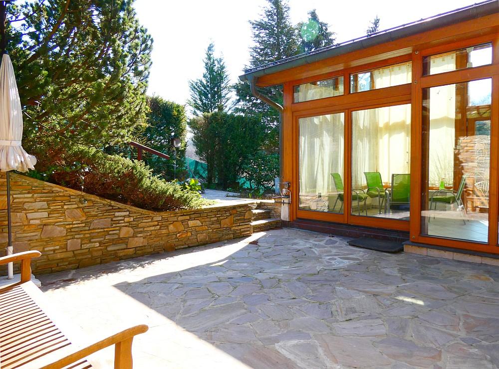 c1 Terrasse - Maria Gugging: Wohnung in Haus mit großem Garten in Grünlage