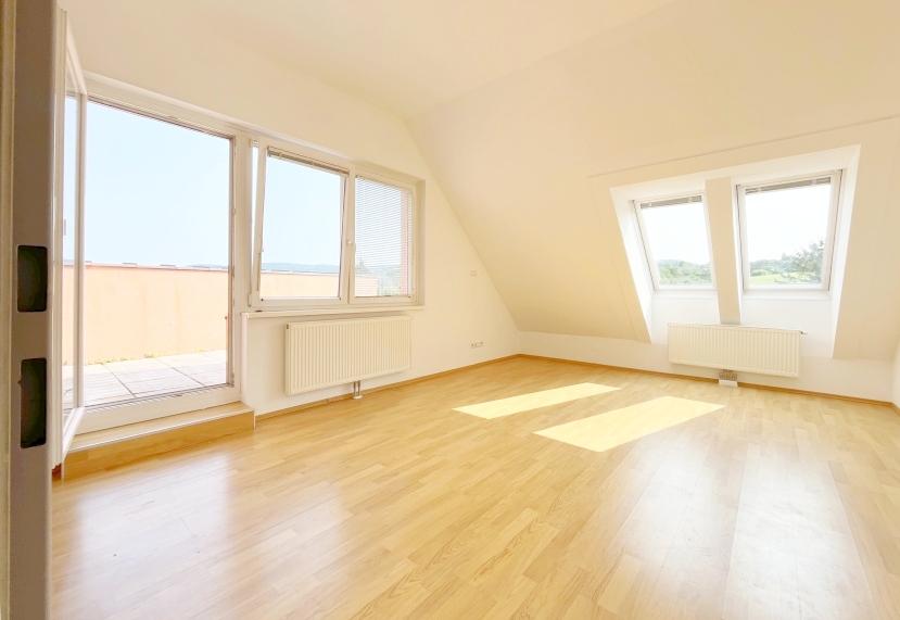 b Wohnküche - Wohlfühlen im Dachgeschoss, Terrasse mit Fernblick, sehr guter Zustand, Garagenplatz optional b Wohnküche - Wohlfühlen im Dachgeschoss, Terrasse mit Fernblick, sehr guter Zustand, Garagenplatz optional