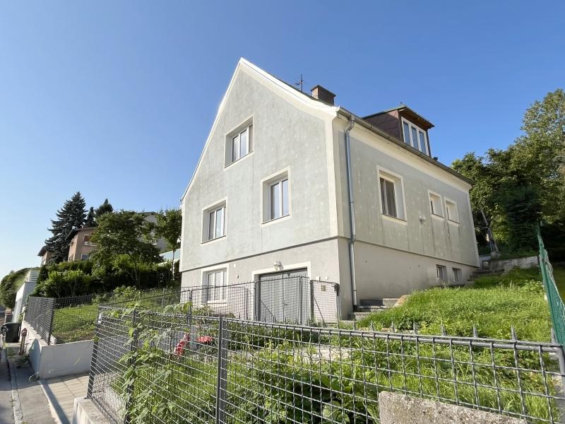 r Haus - Einfamilienhaus und Grund in sehr guter Lage – Sanierungsbedarf/Erweiterungsmöglichkeit