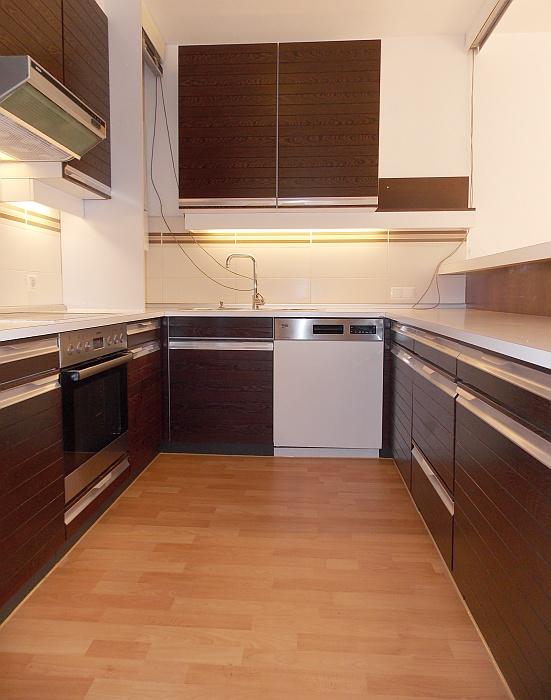 g Küche.DSCN0258 - VERMIETET! Martinstraße: Gepflegte 2-Zimmer-Wohnung mit Eigengarten - inkl. Garagenplatz g Küche.DSCN0258 - VERMIETET! Martinstraße: Gepflegte 2-Zimmer-Wohnung mit Eigengarten - inkl. Garagenplatz